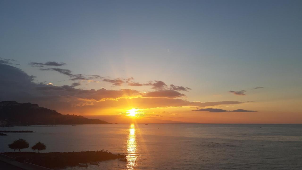 Panoramic Terrace Room Giardini-Naxos Buitenkant foto